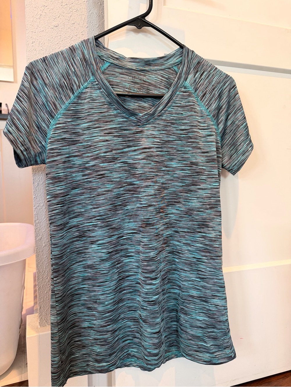 Athletic Collection Women's Teal Space-Dye V-Neck Active Tee - Size M